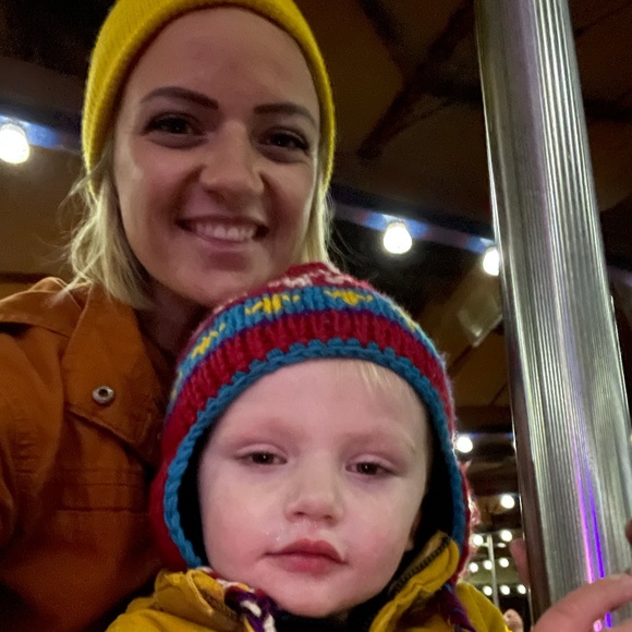 Meet your Posher, Abigail - Picture 1 of 1